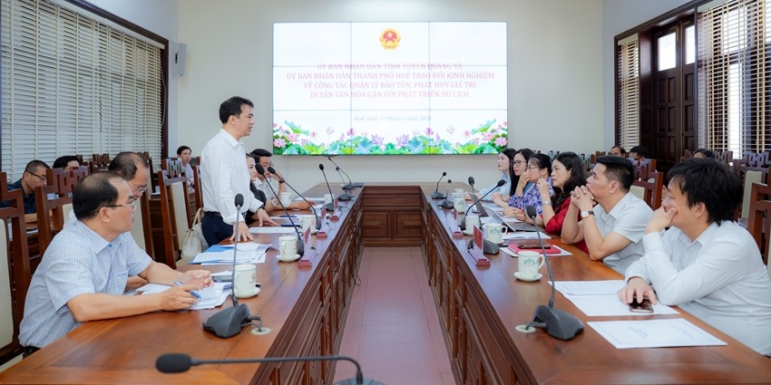 Sharing heritage preservation experience with Tuyen Quang province