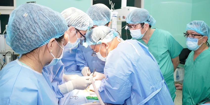 The 23rd heart transplant patient at Hue Central Hospital discharged