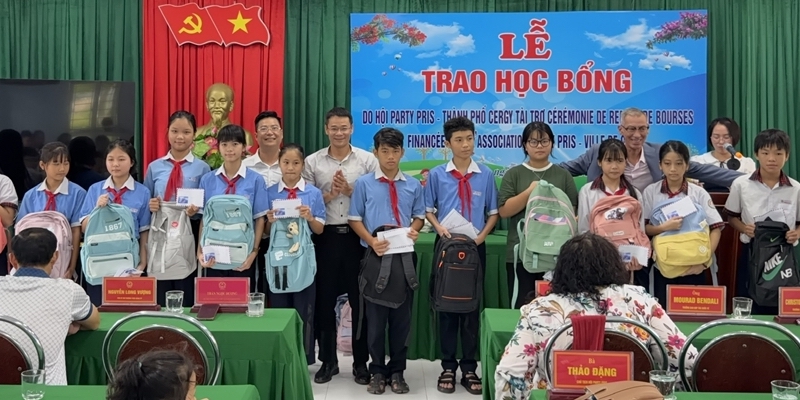 Hoa Chau strengthens friendship ties with Cergy City France