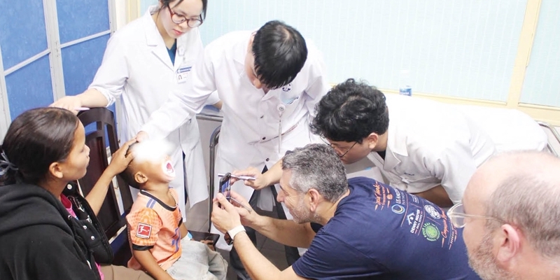 Two flagships of Hue healthcare sector