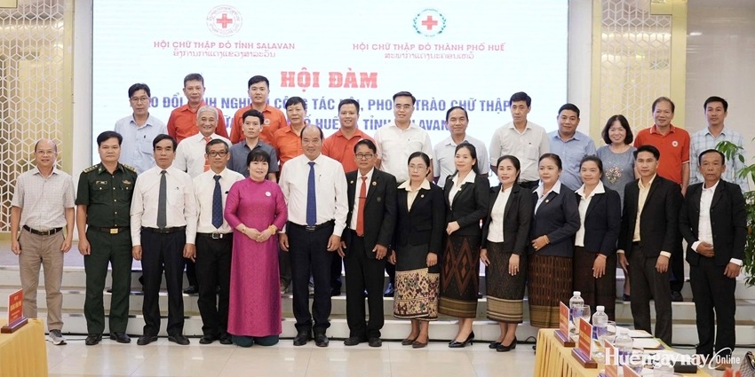 Hue and Salavan strengthen humanitarian cooperation