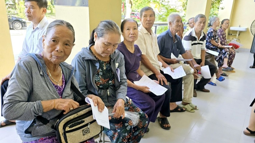 Nearly 580,000 Hue residents receive regular health check-ups