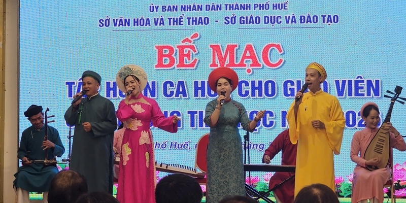 Closing of the training program on Hue-Singing performance skills