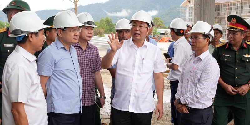 Reviewing progress, accelerating efforts to complete projects before August 30