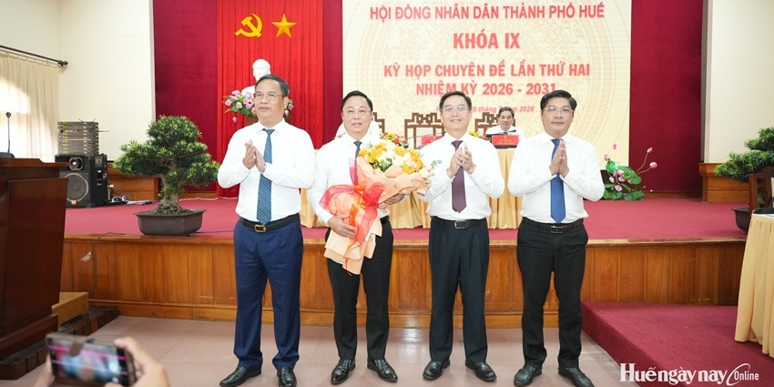Prime Minister approves election result of Hue City People s Committee Chairman
