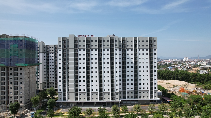 Handing over 200 Social Housing Apartments