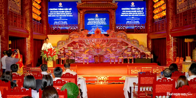 Promoting Hue s destination brand through new forms of storytelling