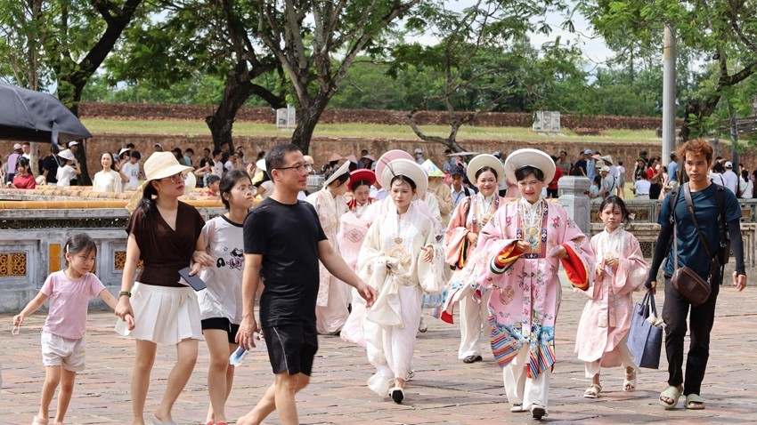 Tourist Arrivals in Hue Surge by over 230 during National Day Holiday