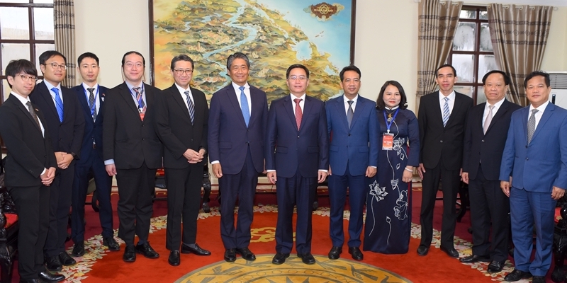 Secretary of the City Party Committee Nguyen Dinh Trung receives the Ambassador Extraordinary and Plenipotentiary of Japan to Vietnam