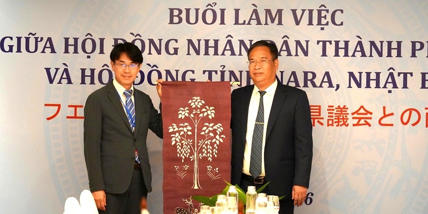 Hue and Nara leaders meet to discuss cooperation