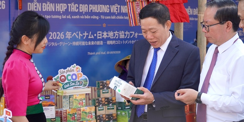 Inauguration of Vietnam-Japan signature product exhibition area