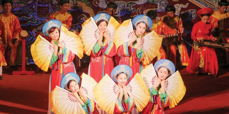 Rigorous Training to Preserve the Spirit of Hue Dance