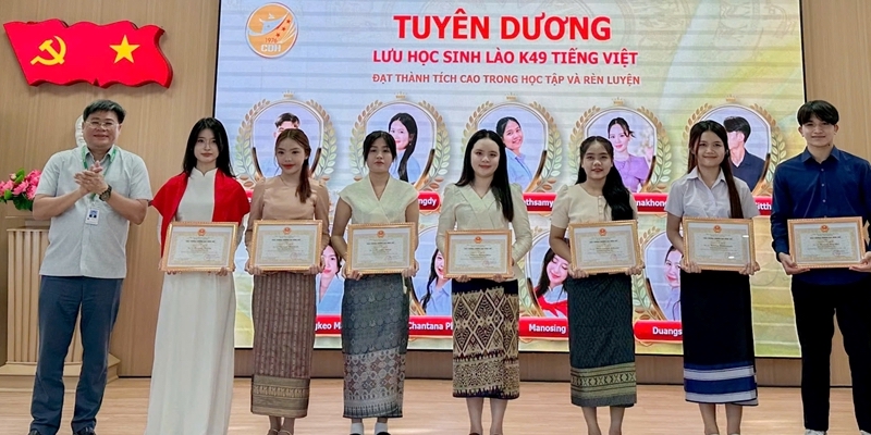 Vietnamese language training linked with specialized studies for Lao students
