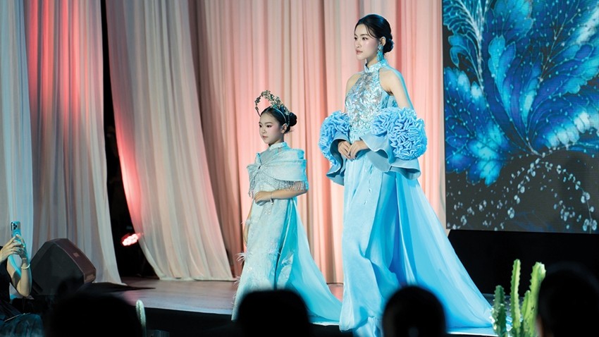 Hue Stories Told Through Ao-dai