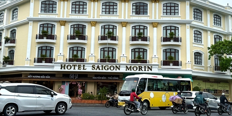 A romantic honeymoon in Hue