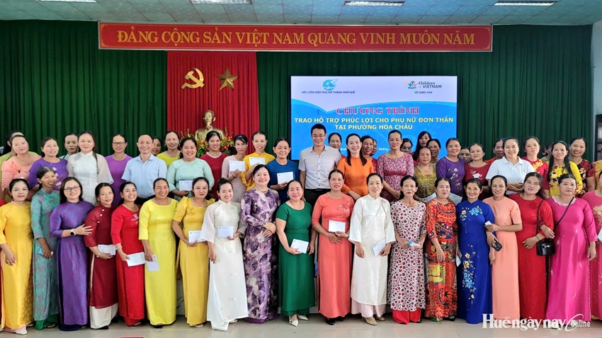 Presenting Welfare Support to 125 Single Women and Launching an Economic Model