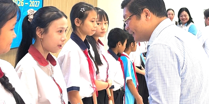 Over VND 700 million in support for disadvantaged women and children in Binh Dien Commune