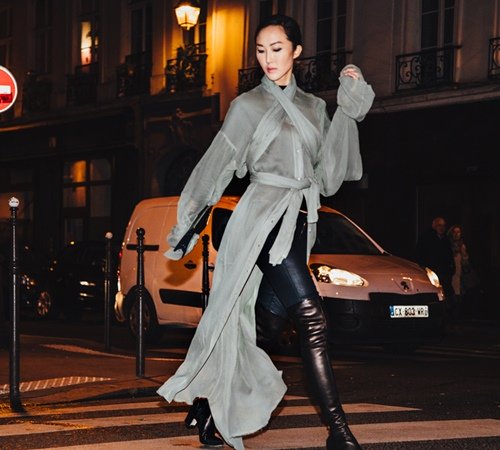 Tuần lễ thời trang qua góc nhìn của tín đồ gốc Á hình ảnh 1 tuan le thoi trang qua goc nhin cua tin do goc a hinh anh 1