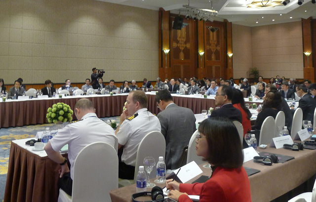 Đông đảo các đại biểu dự hội thảo (Ảnh: An Bình)