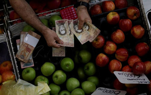 venezuela tiep tuc gia han tinh trang kinh te khan cap hinh 2