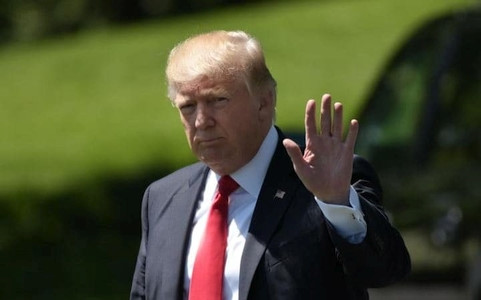 100 ngay dau cua tong thong trump tuan trang mat khong co hoa hong hinh 1