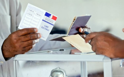 pháp huy động thêm 50000 cảnh sát và hiến binh cho ngày bầu cử hình 1 phap huy dong them 50000 canh sat va hien binh cho ngay bau cu hinh 1