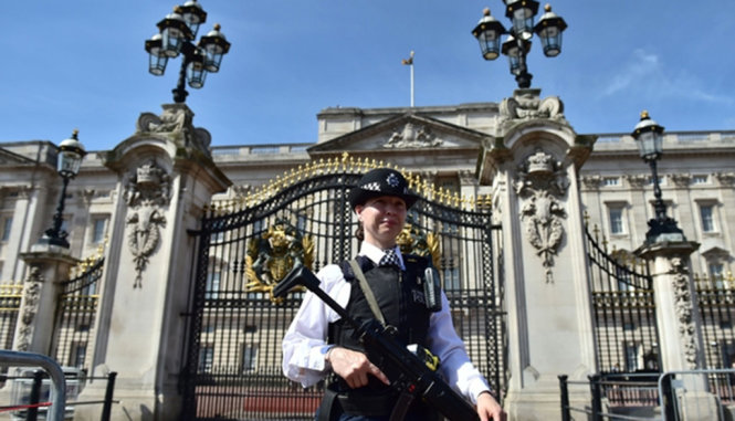 Anh hủy tất cả các tour du lịch, sự kiện 