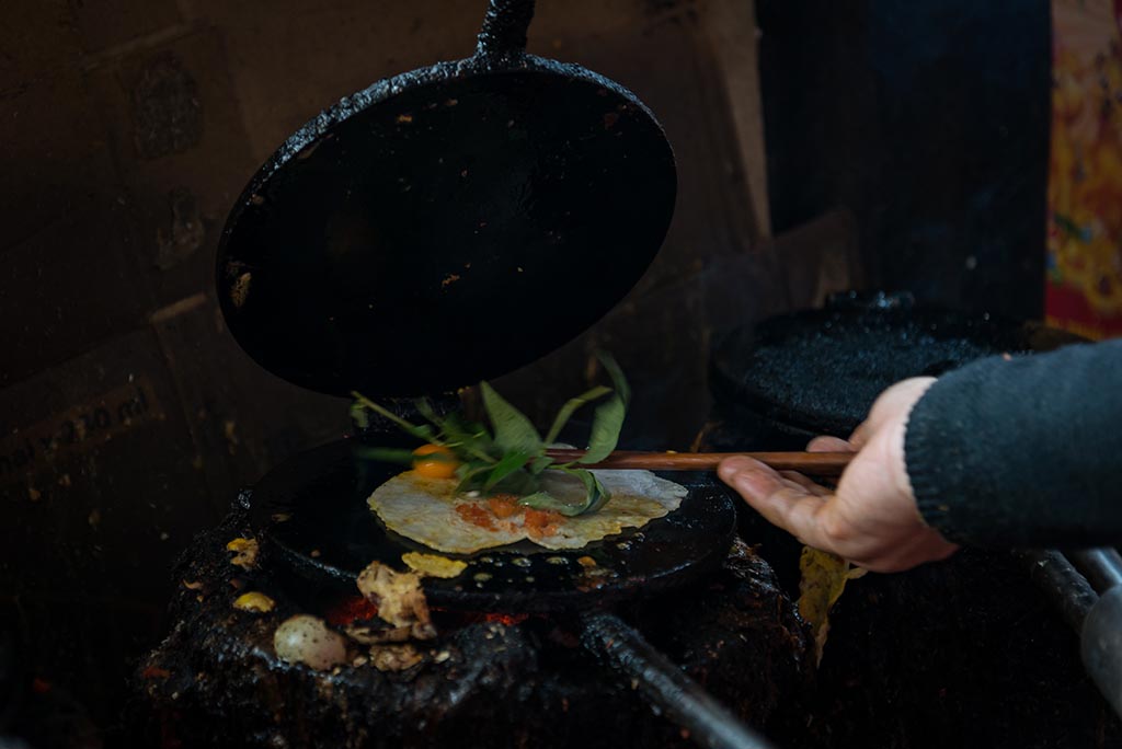 Thêm gia vị để bánh ngon hơn khi ép