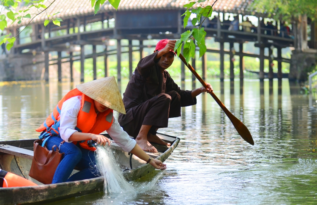 Casting net is also an activity in the experience series...