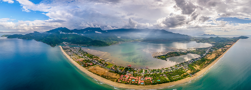 Đầm Lập An nhìn từ trên cao