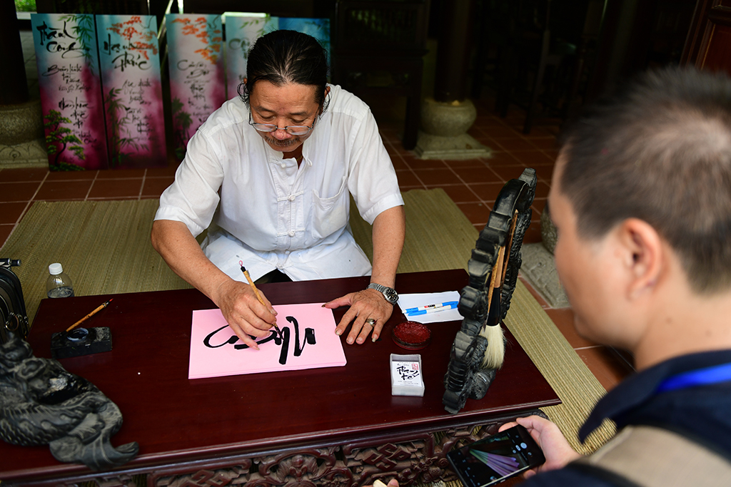 Sẵn sàng cho chữ