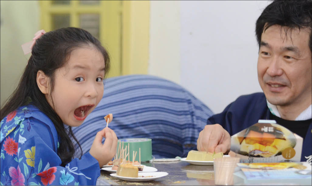 Nếm thử món ăn Hàn Quốc