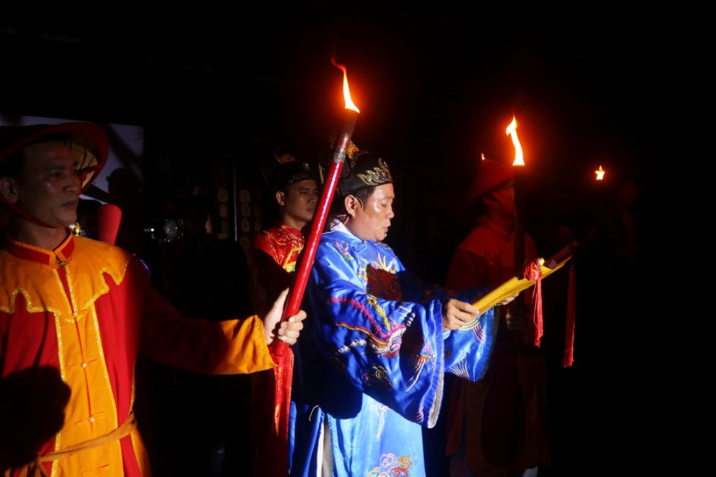 The Granting fans ceremony