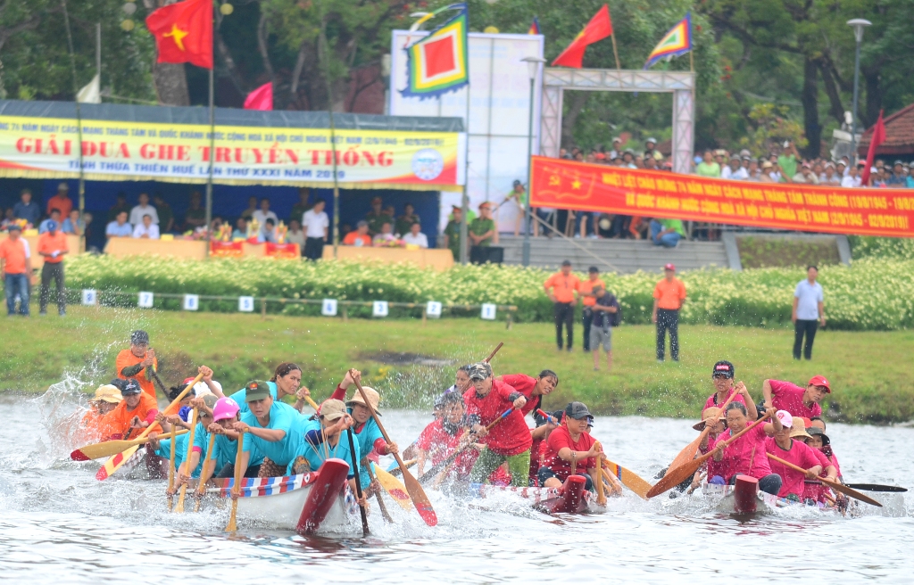 The female races were just as exciting
