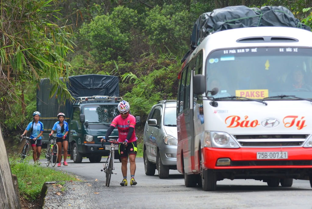 For this part of the road, many athletes had to get off to walk