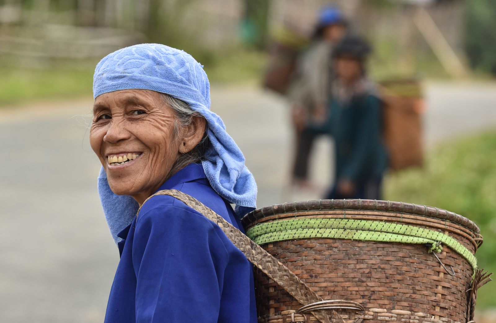 A smile on the way to the upland field  