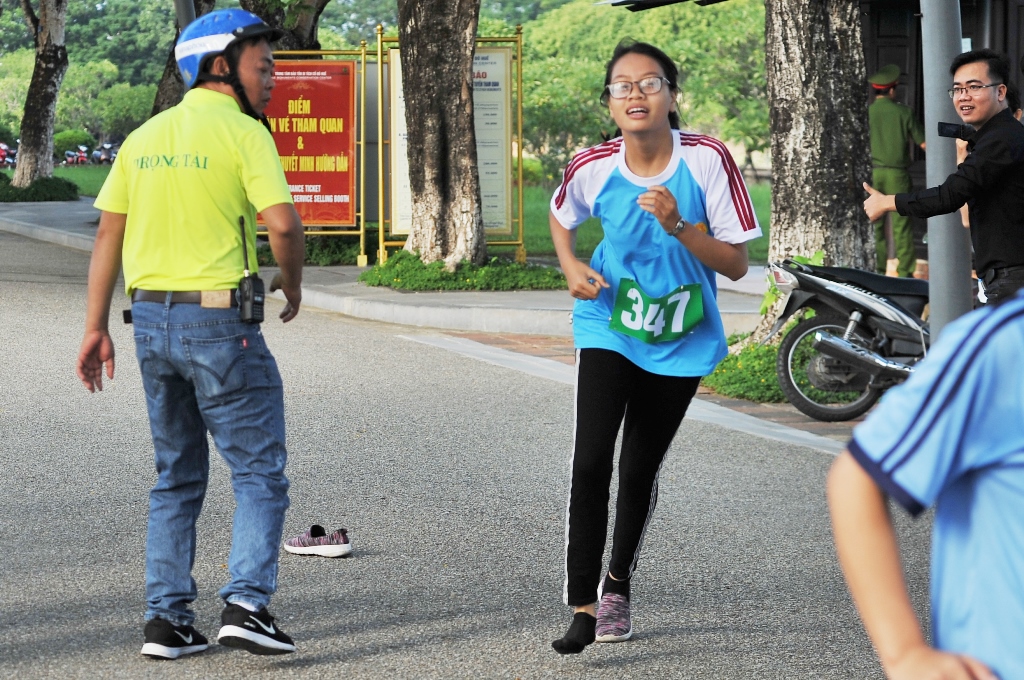 Finish and then pick up the shoes later