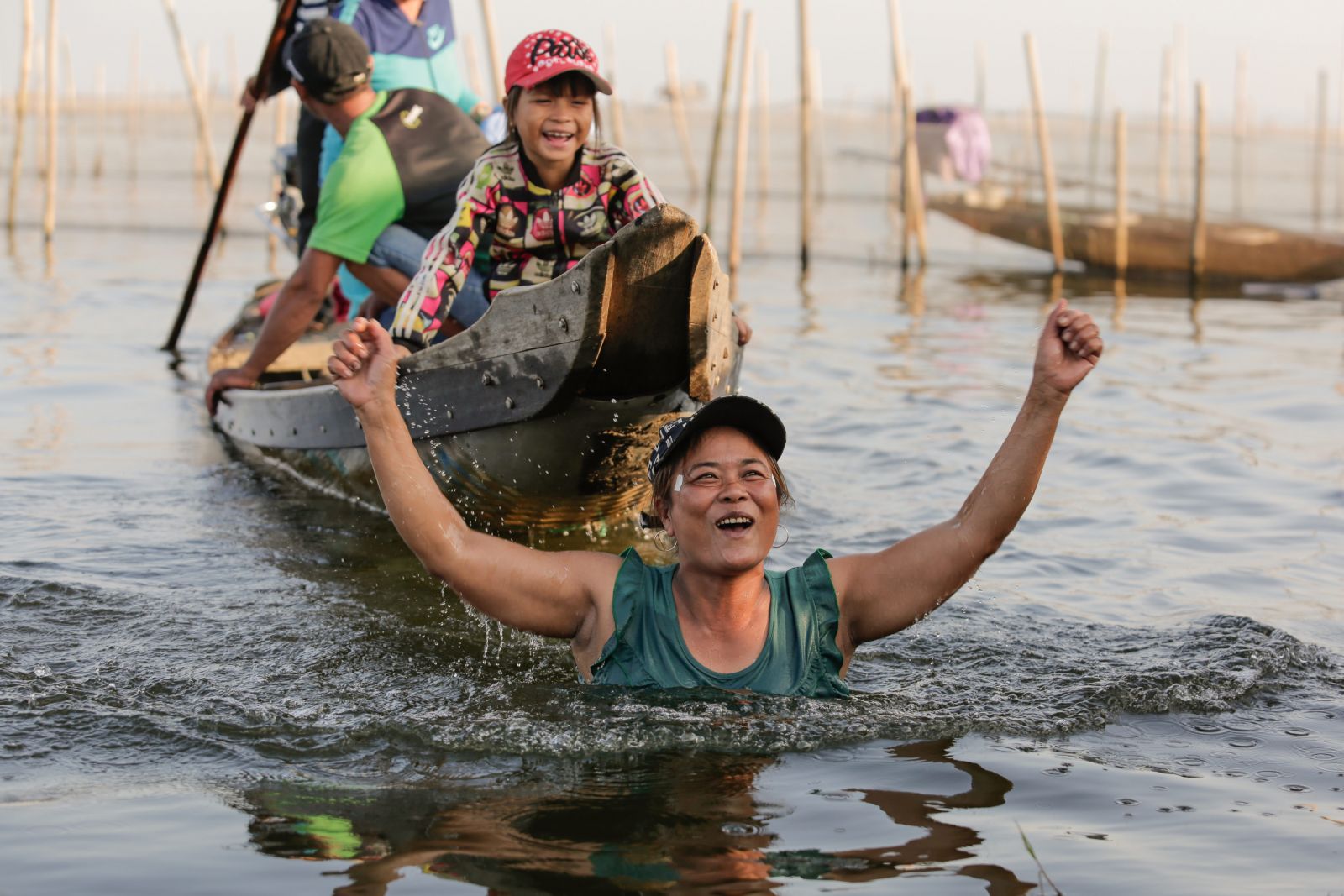 The joy of winning of the people from Group 3