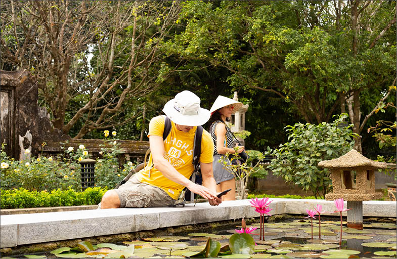 An Cuu river and An Hien garden house - 2 new “check-in” locations after the hot movie “Royal Bride 3” recently