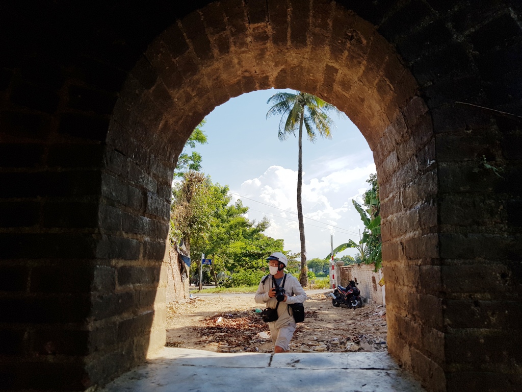 The first gate, viewed from the inside