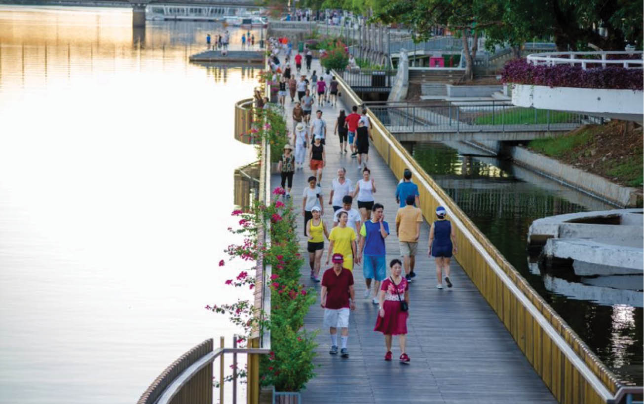 The ironwood pedestrian is always crowded