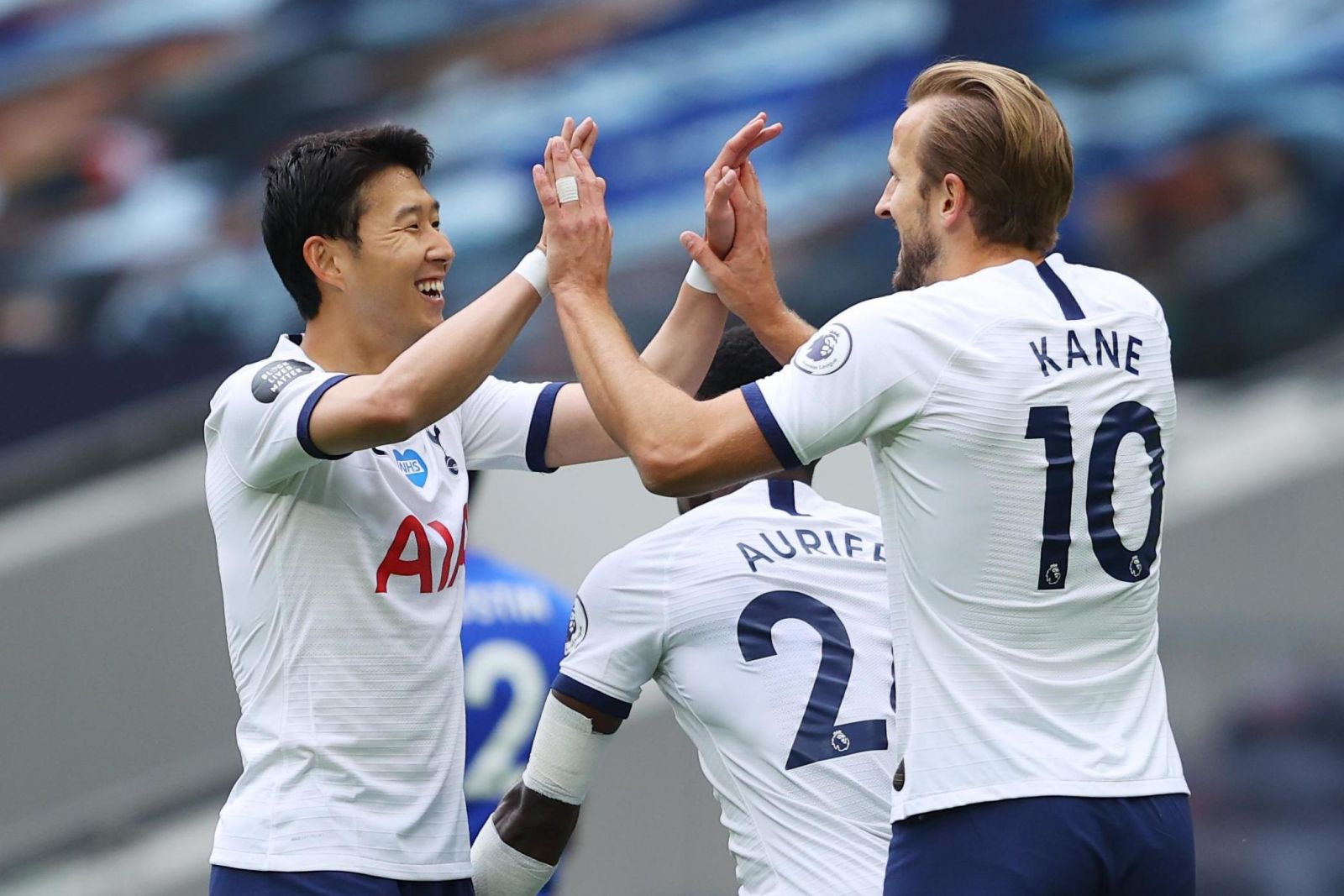 Tottenham với chiến thắng ấn tượng này đã leo lên thứ 6 với 58 điểm
