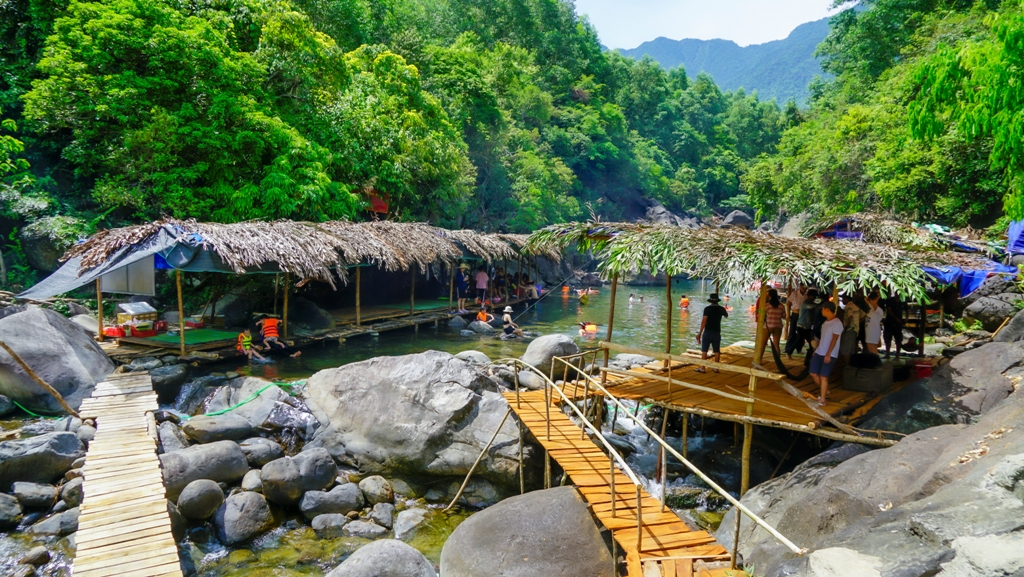 A swim site in the Fairy stream system with the fresh water flowing from above. Being exploited recently, Fairy stream has become a destination for many adventurers