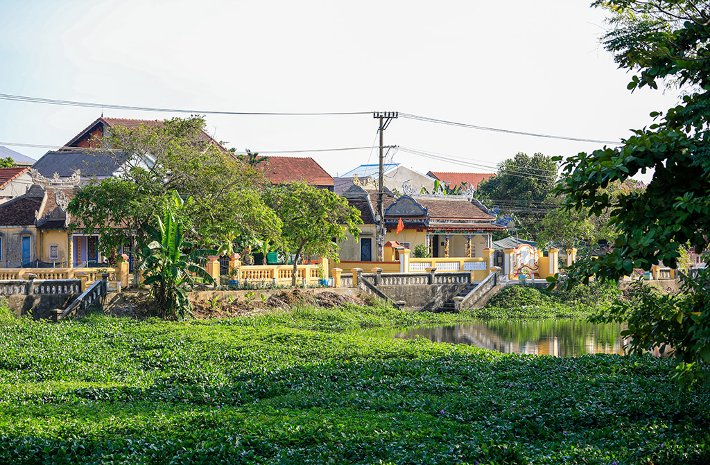 The landslide on riverbanks 