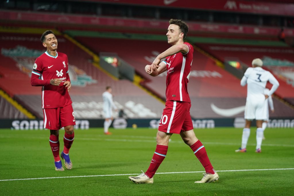 Jota nâng tỉ số lên thành 2-0