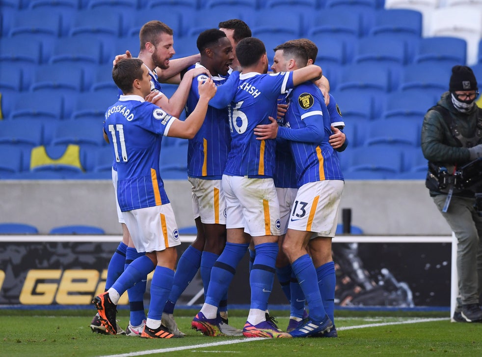  ...nhưng họ không thể bảo toàn tỉ số khi để Gross gỡ hòa ở những phút bù giờ