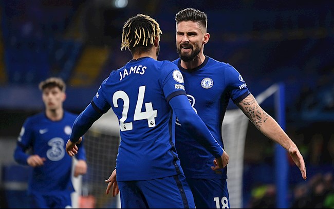 Giroud gỡ hòa cho Chelsea
