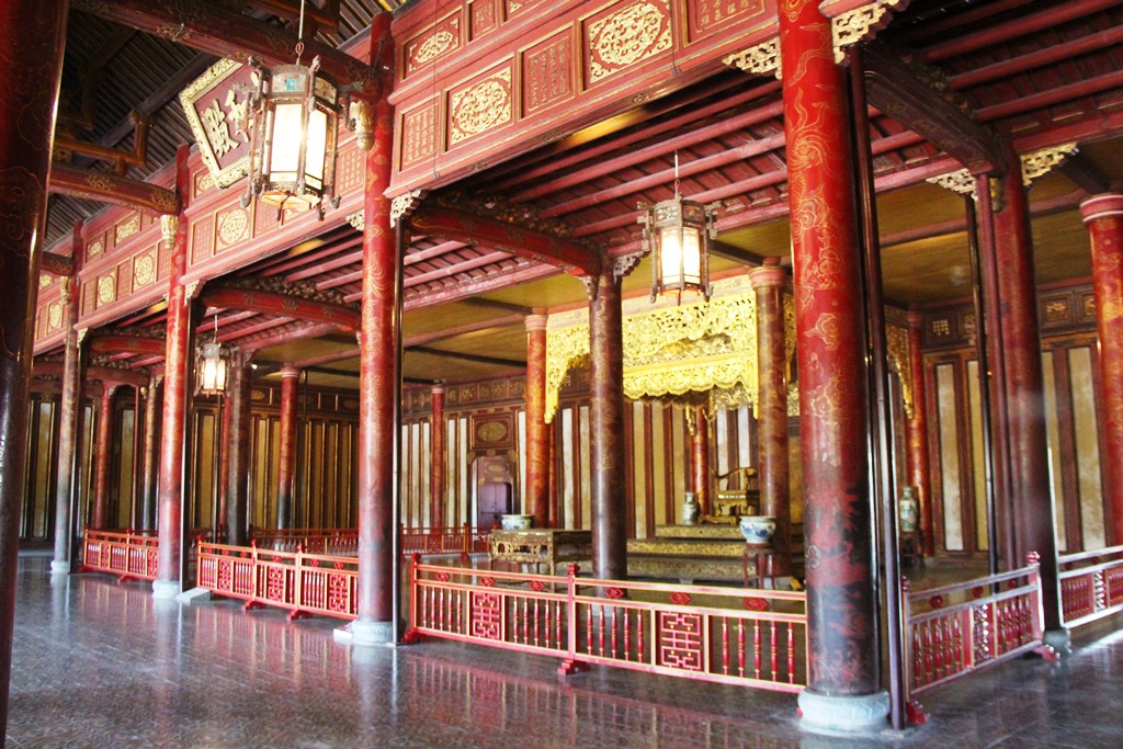 Thai Hoa Palace integrates many special values of history, culture, art and architecture of the Nguyen Dynasty.