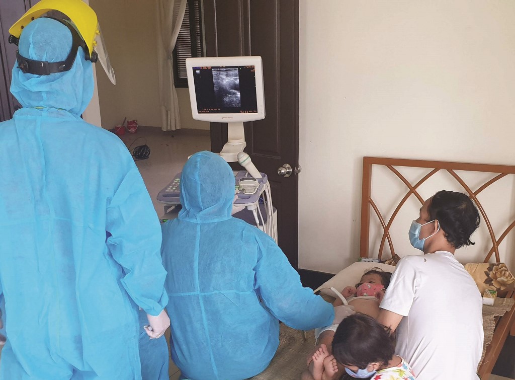 Doing medical examination and health monitoring for people in quarantine areas