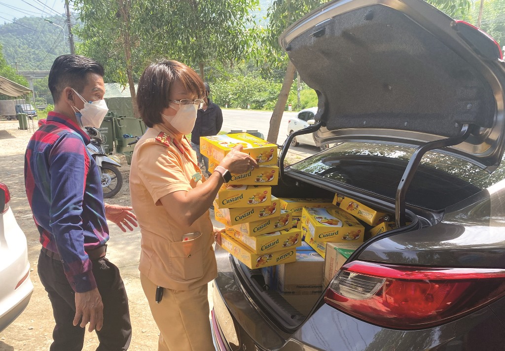 Providing food and essential supplies for stops